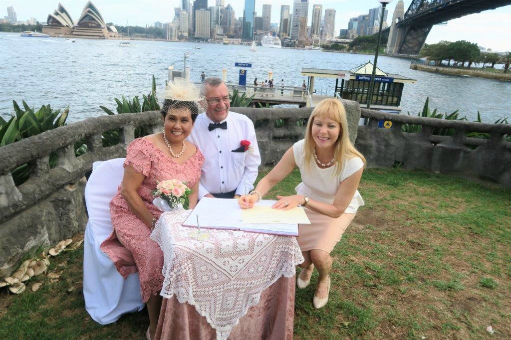Celebrant signing at Copes lookout